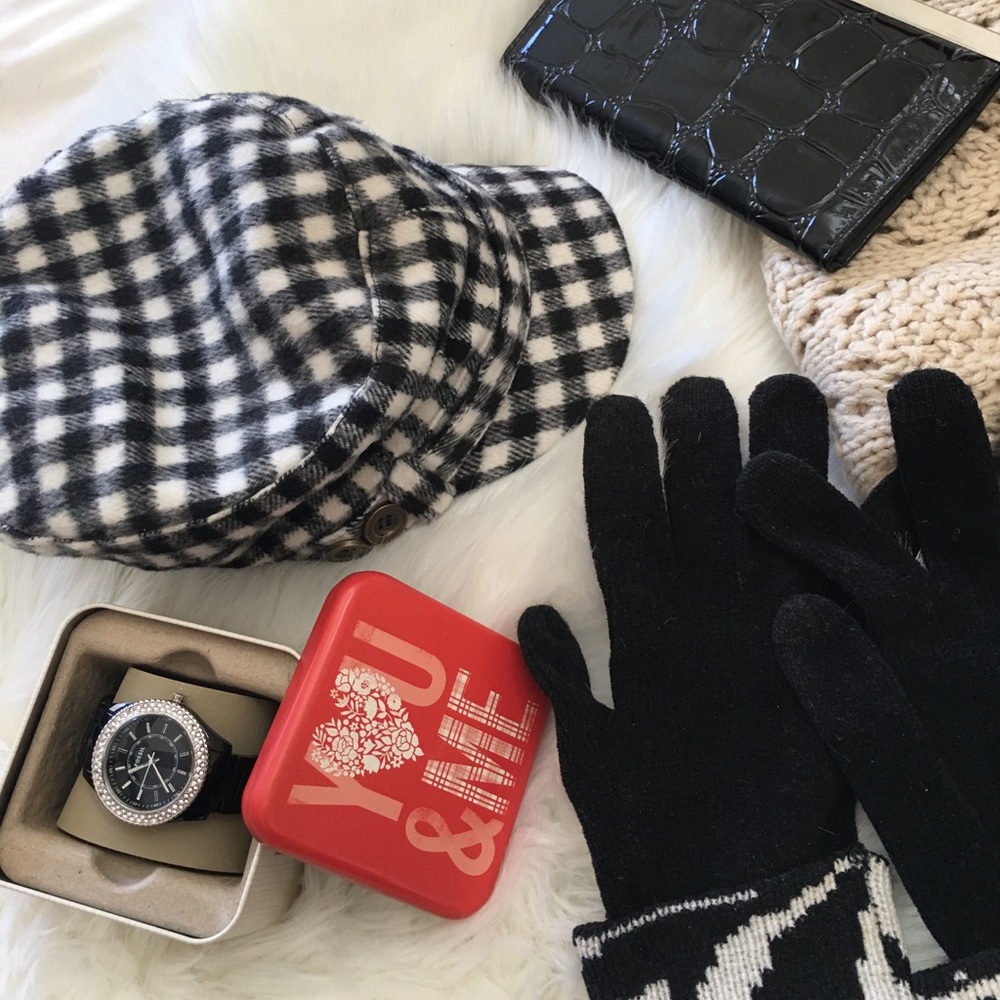 Black and white hat